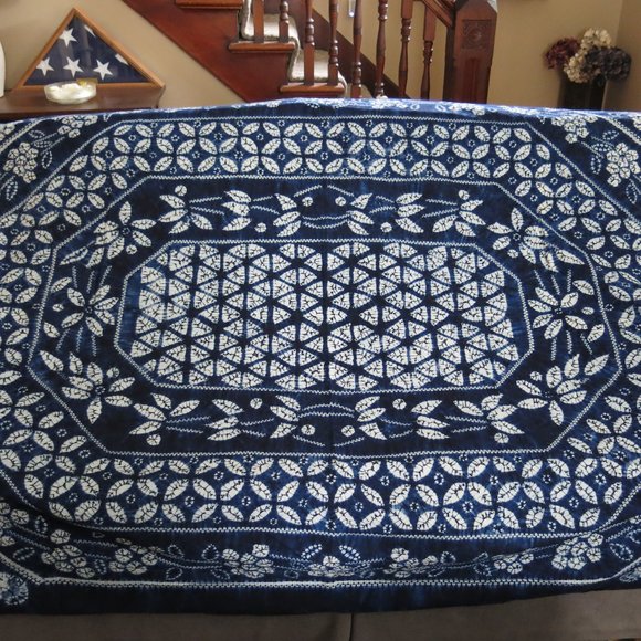 Hand Dyed 100% Cotton Indigo Shibori Technique Floral Pattern Large Tablecloth - Picture 3 of 16